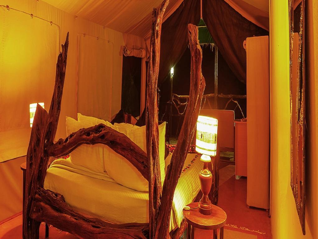 Crater Lake Tented Camp And Game Sanctuary Найваша Екстериор снимка